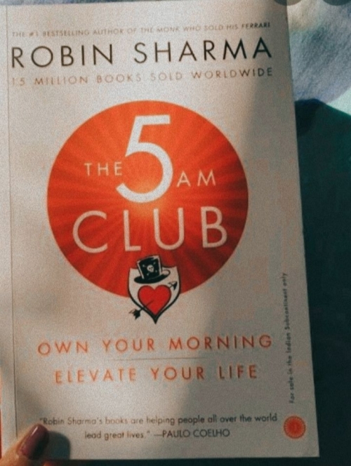 Buku 5 AM CLUB: Bangun Pagi, Kuasai Hari!